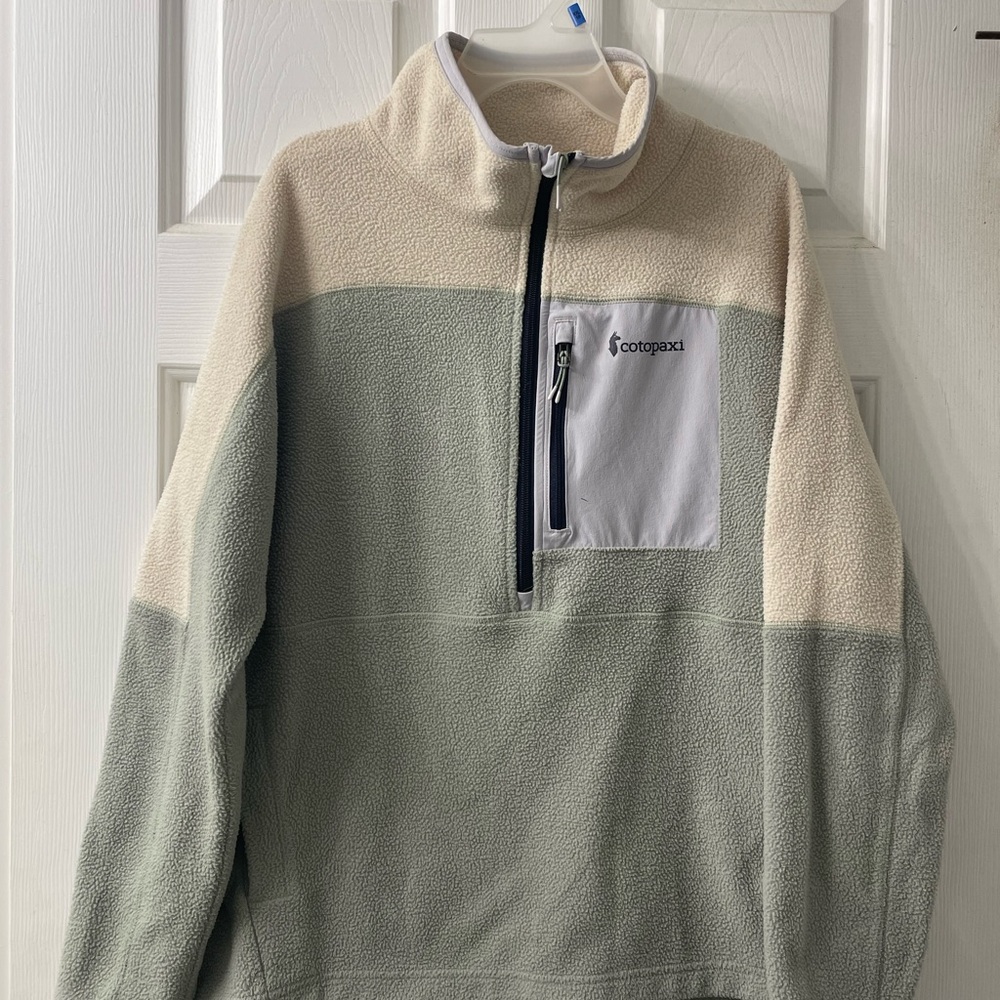 Cotopaxi Women's Half-Zip Fleece in Cream and Green